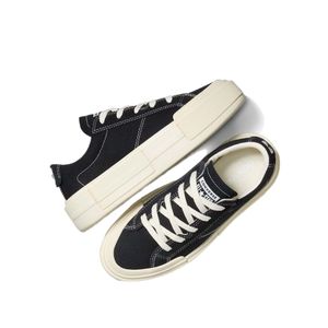 נעל CONVERSE מידות 36-40 לנשים בגוון שחור