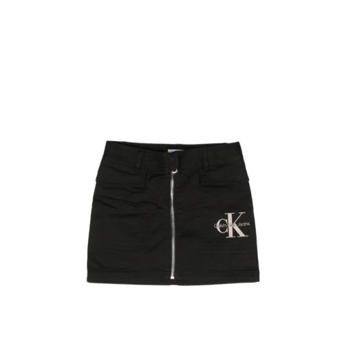 חצאית CALVIN KLEIN מידות 4-16 לילדים בגוון שחור