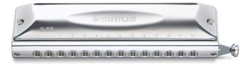 מפוחית כרומאטית מקצועית 14 נקבים מסדרת Serius מבית Suzuki 
