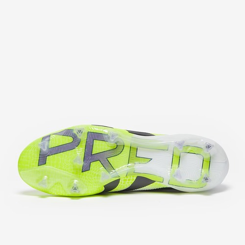 נעלי כדורגל מקצועיות adidas Predator Elite