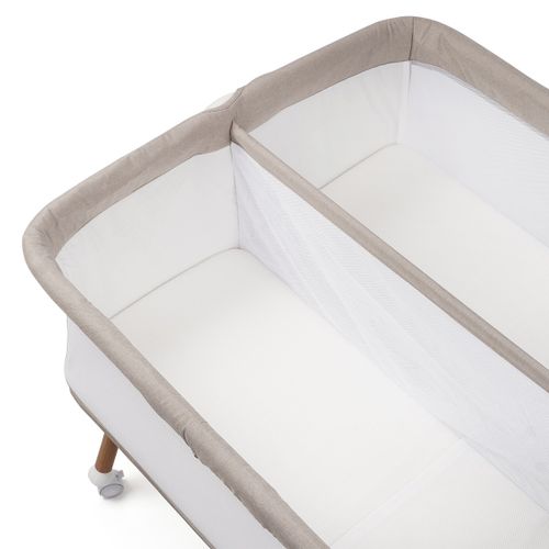 עריסה לתאומים DALLAS עם מזרן, כילה, משטח אחסון ואפשרות חיבור לגלגלים - שמנת Clay