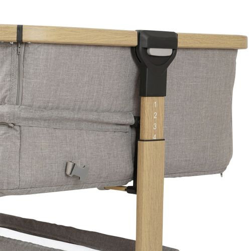 עריסה נצמדת ומתקפלת לתאומים סיאנה Sienna עם מזרן, סל אחסון וגלגלים - אפור / מסגרת דמוי עץ Fossil