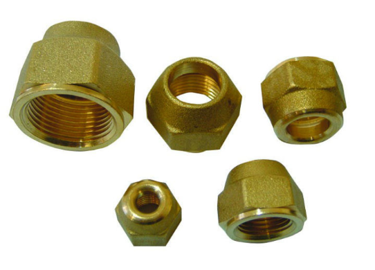 אום פלייר מעבר 1/2" ל-3/8" – תוצרת איטליה