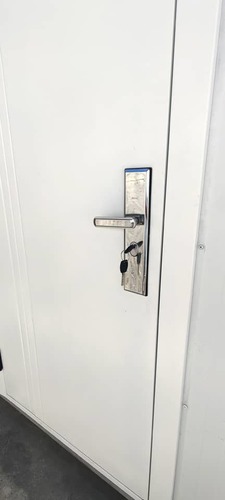 דלת פלדה למחסן חוץ מגולוון צבוע בתנור 