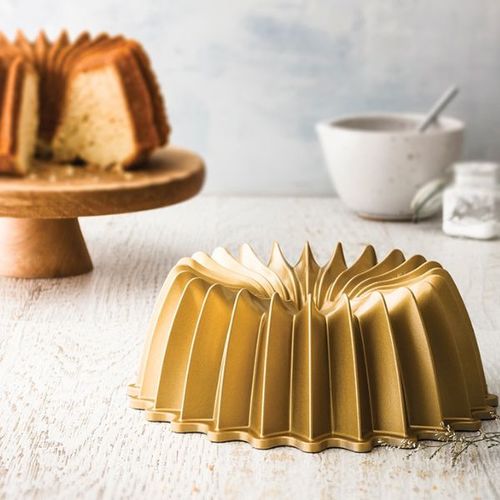 תבנית Nordic ware Bundt Brilliance