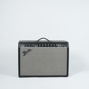 מגבר גיטרה Fender Deluxe Reverb 65