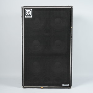 קבינה לבס Ampeg SVT-610HLF