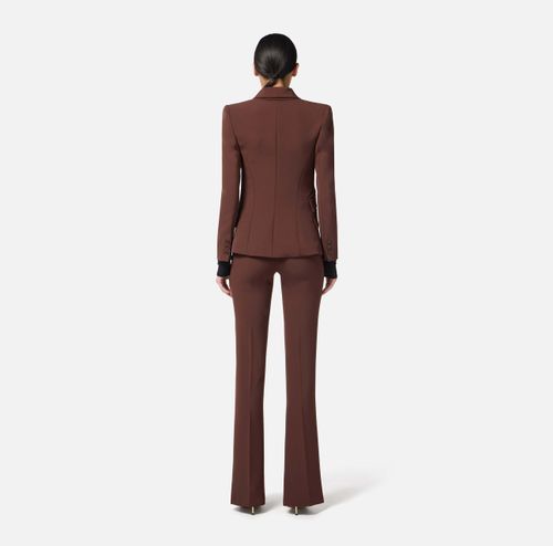 Women’s suit in crêpe fabric