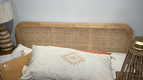 מיטה זוגית גב ראטן 120*190 ס