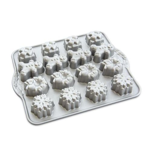 תבנית לכריסמס Nordic ware Holiday Teacakes