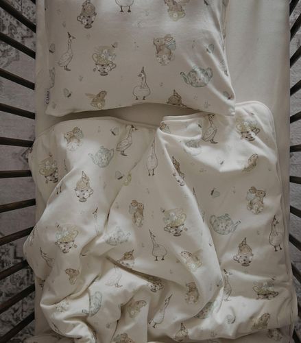 סט מצעים 3 חלקים למיטת תינוק - מסיבת תה