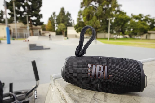 רמקול נייד אלחוטי CHARGE 6 JBL - אדום