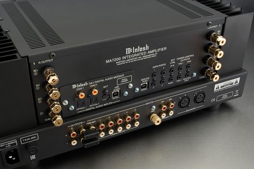 McIntosh MA7200 מתצוגה במצב חדש באריזה מקורית