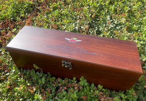 קופסת יין ממותגת 