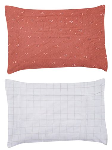 זוג ציפיות לכרית תינוק במידה 34/44 ס”מ מבד 100% כותנה - שמנת משבצות/חמרה טיפות