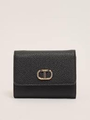 Small Wallet with Flap and Oval T