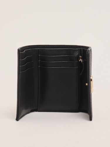 Small Wallet with Flap and Oval T