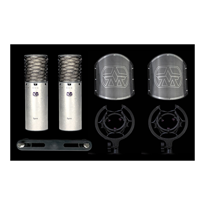 זוג מיקרופונים SPIRIT עם מגיני רוח וחנוכיה מבית Aston Microphones