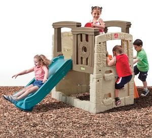 מתקן פעילות לחצר Woodland Climber עם מגלשה 8158 STEP2