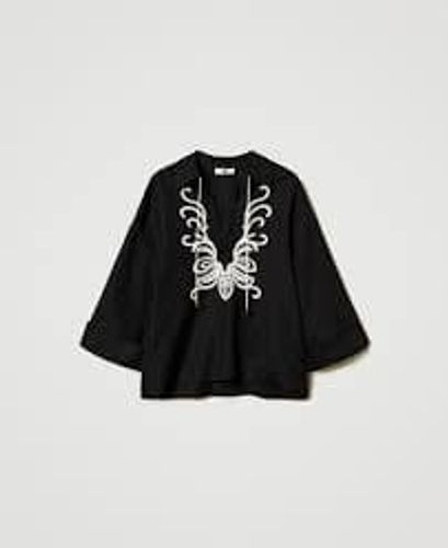 Linen blend blouse with embroidery