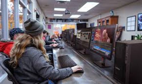 מחשב נייח Lenovo ThinkStation P2 Tower Gen2 Ultra 9 285K 64G 1TB RTX2000 16G Win11Pro 