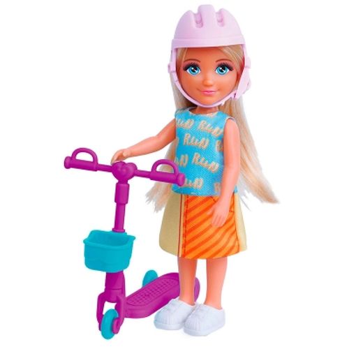 סט בובת KIKI מיוחדות לבתי בובות - בובה עם קורקינט וכלבלב