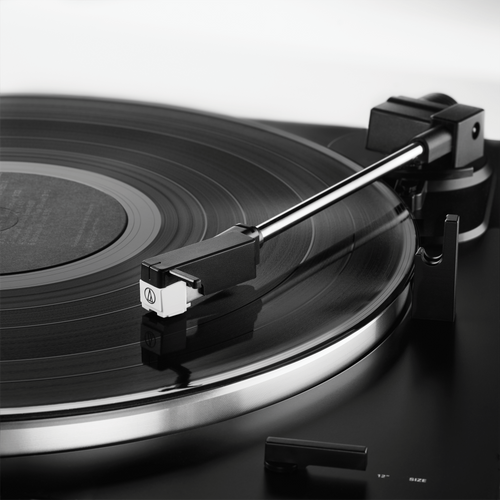פטיפון Audio-Technica AT-LP60XBTWH