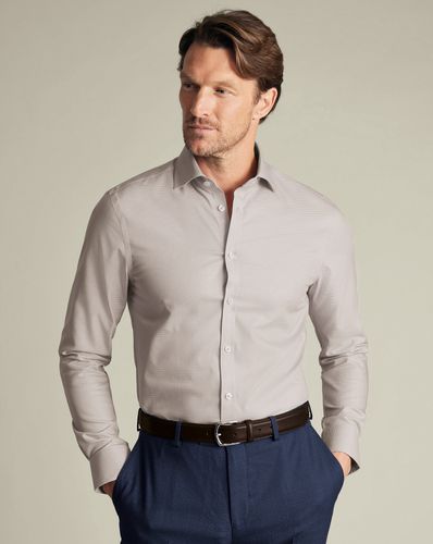 חולצה מוקה גזרת אקסטרה סלים -Mocha brown non-iron stretch Westminster weave CA extra slim fit