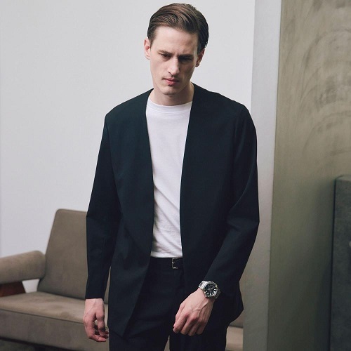 שעון יד ג'י-שוק קארבון, בלוטות' סולארי GMC-B2100D-1ADR CASIO