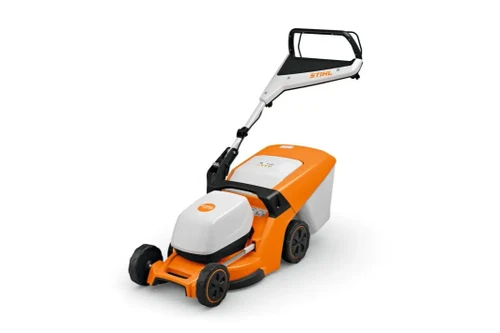 מכסחת דשא נטענת STIHL RMA 448.3 VC מתאימה לגינות בגודל בינוני