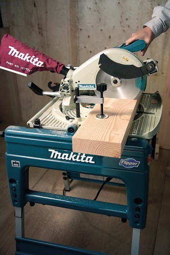 מסור מתהפך MAKITA LF1000