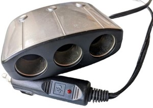 מפצל שקע מצית ל3 יציאות + 2 שקעי USB 