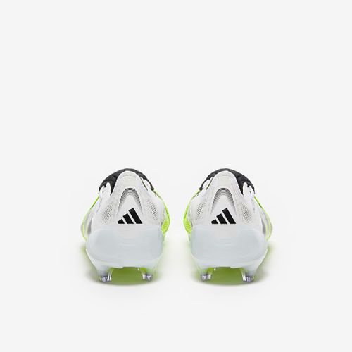 נעלי כדורגל מקצועיות  adidas Predator Elite FT