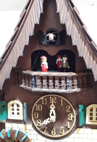 שעון קוקייה עם רקדניות POLARIS