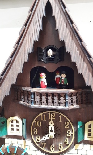 שעון קוקייה עם רקדניות POLARIS