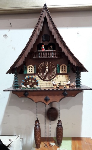 שעון קוקייה עם רקדניות POLARIS