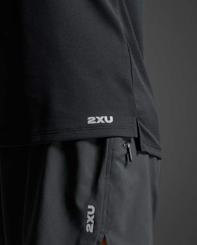 גופיית ריצה Aero Mesh Singlet BLK/SRF