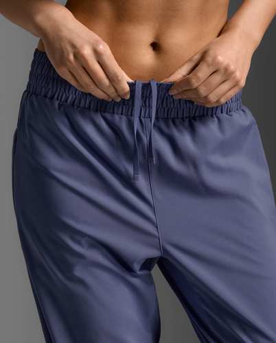 מכנס ריצה איכותי 2XU Aero Woven Jogger מבד ארוג קל