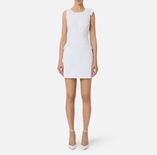 Sleeveless dress in lightweight crêpe fabric