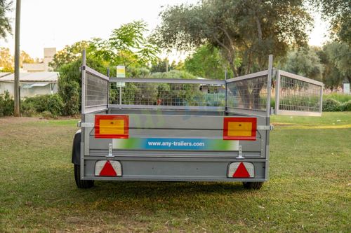 נגרר פתוח עם בלמים 2.2X1.5 למשקל 750 ק