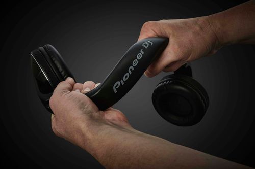 אוזניות DJ דגם HDJ-X7-K מבית Pioneer