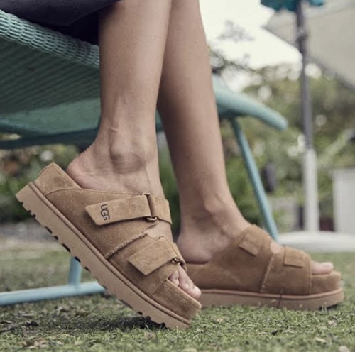 כפכף UGG גולדנסטאר חום מידות 36-40 לנשים
