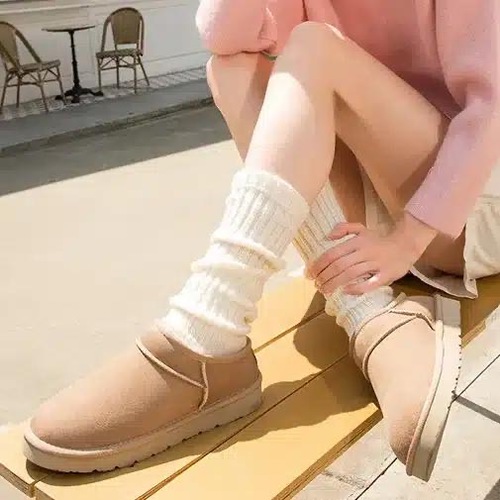 מגף UGG קלאסיק מיקרו סנד מידות 36-41 לנשים