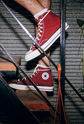 נעל CONVERSE מידות 40-45 לגברים בגוון אדום