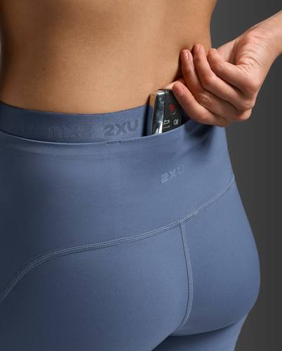 טיץ קומפרשן קצר Form Stash Hi-Rise Comp 6 In Short