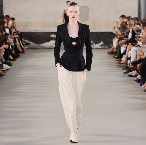 Crêpe trousers with contrasting topstitching
