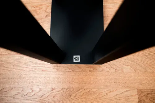 Dutch & Dutch Speaker Stands