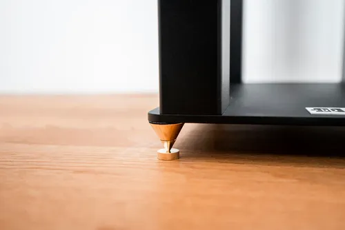 Dutch & Dutch Speaker Stands