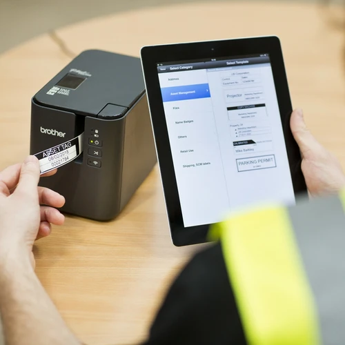 מדפסת תוויות ניידת אלחוטית Brother P-Touch PT-P950NW 