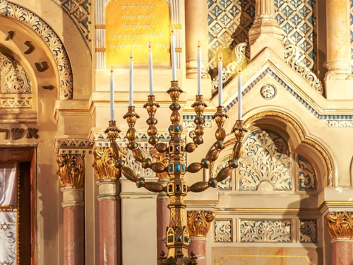 נורת אפקט להבה (2 מצבי הדלקה) E14 אור כתום חם יורולוקס 
